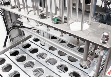 cup filling sealing machine