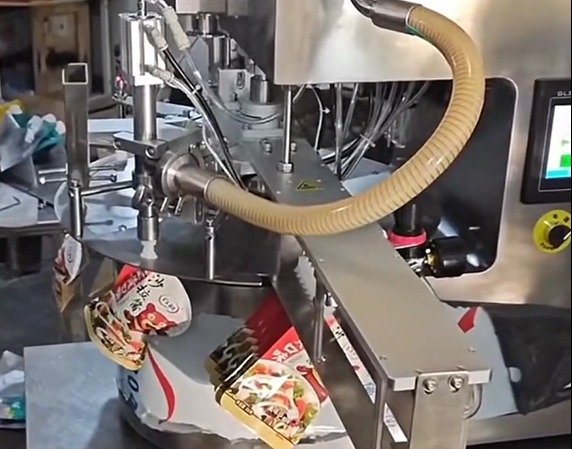 One Machine for Three Sauces - Rotor Pump Filling Technology
