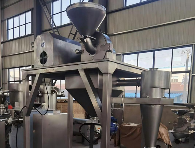 Compact Powder Grinder with Buffer Hopper, Rotary Airlock and Cyclone